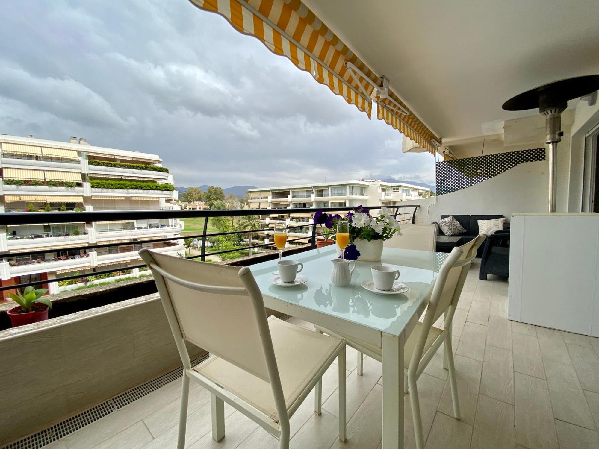 Apartamento Con Vistas Y Terraza En Guadalmina Mad 马尔韦利亚 外观 照片