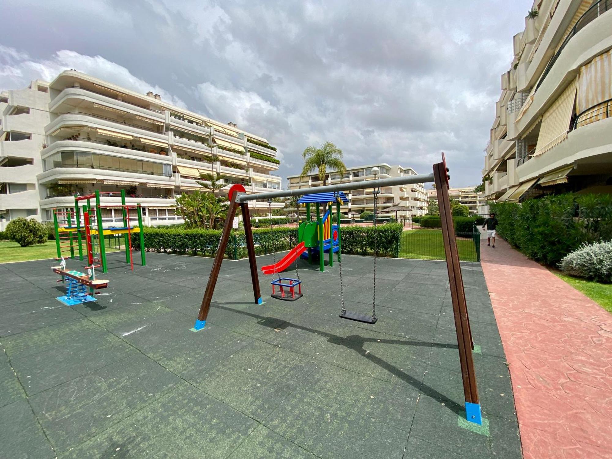 Apartamento Con Vistas Y Terraza En Guadalmina Mad 马尔韦利亚 外观 照片