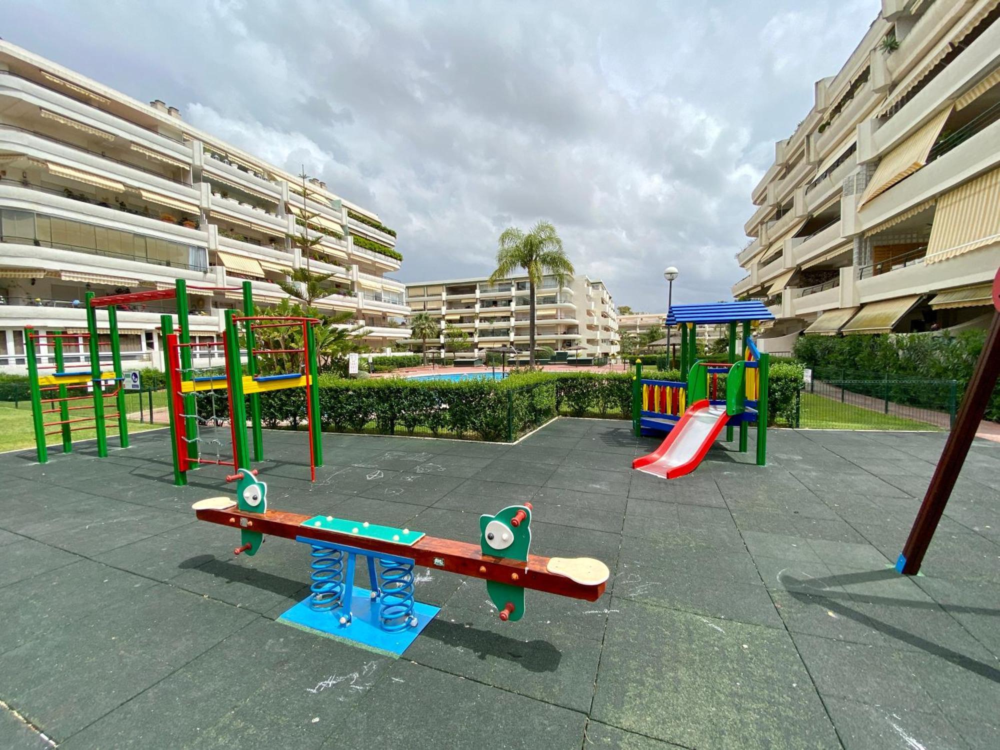 Apartamento Con Vistas Y Terraza En Guadalmina Mad 马尔韦利亚 外观 照片